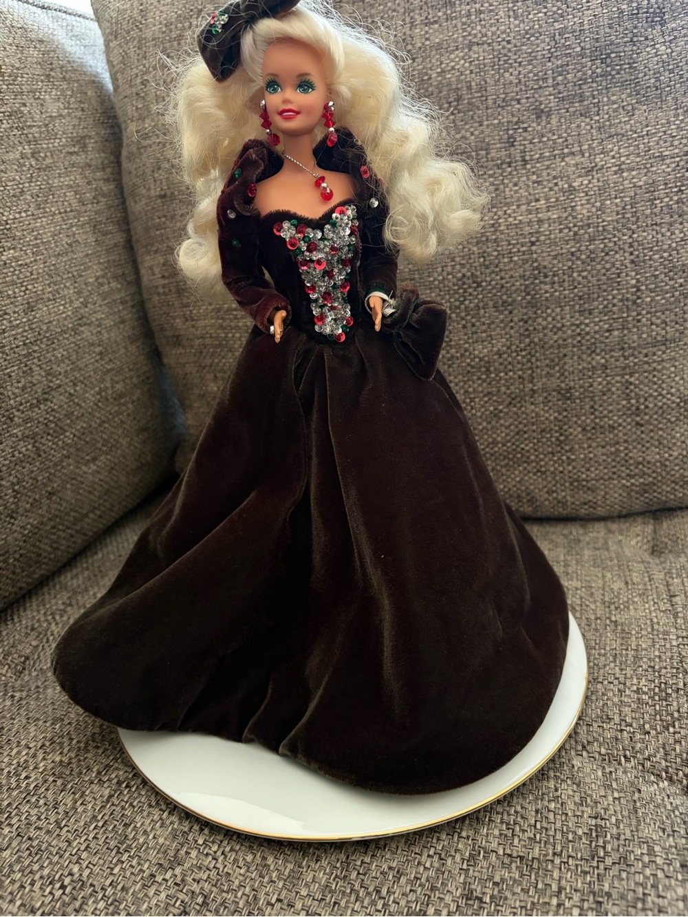 1991 Vintage Happy Holodays Barbie Doll